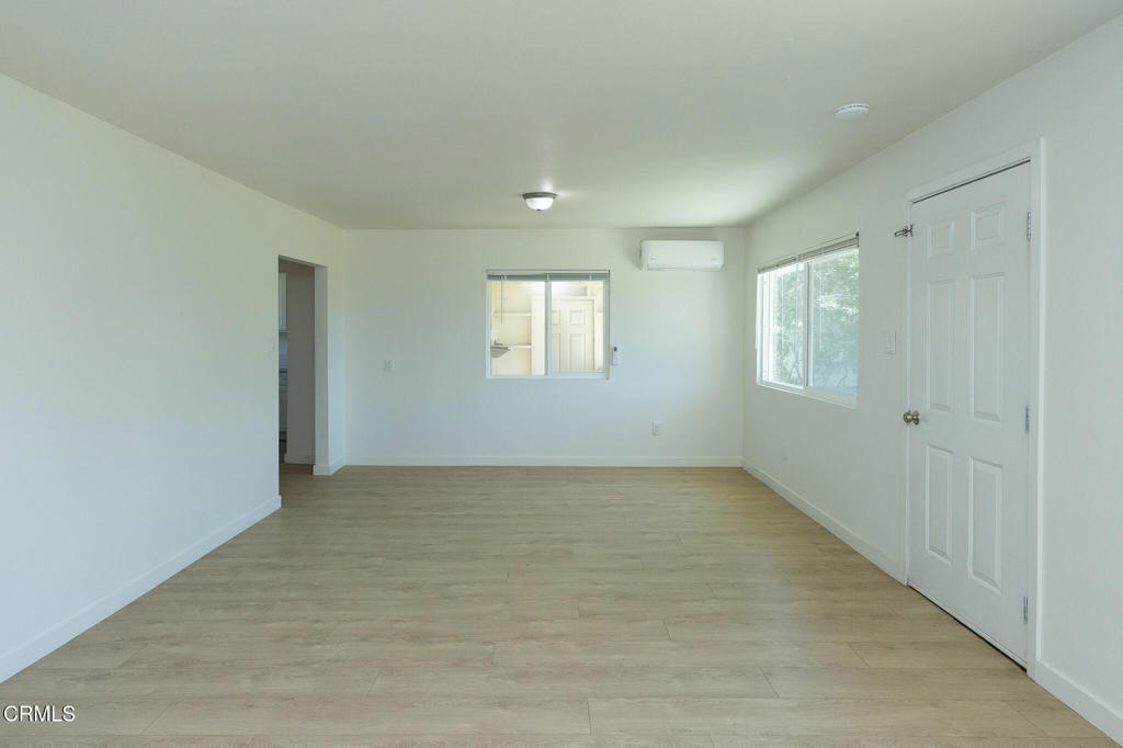 239 East Collins Street Oxnard, CA 93036 - Photo 6 of 17