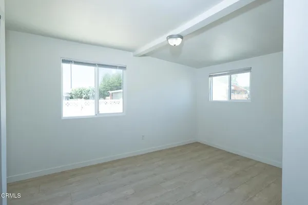 $3,035 | 239 East Collins Street, Oxnard, CA 93036