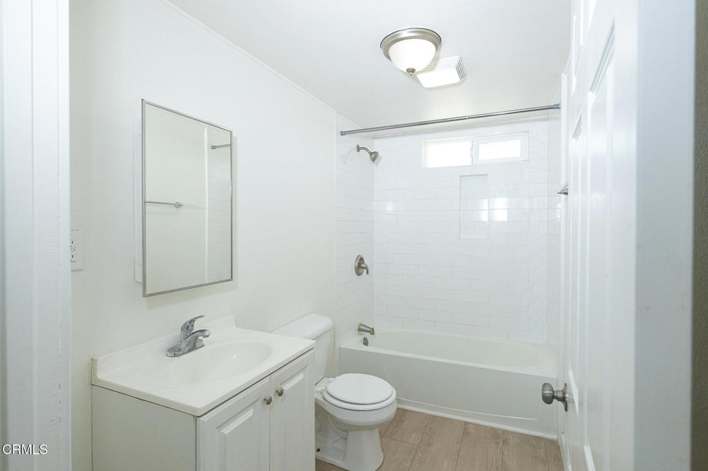 239 East Collins Street Oxnard, CA 93036 - Photo 10 of 17