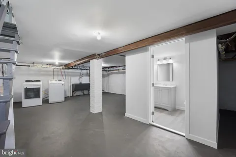 $299,000 | 19 West 37th Street, Wilmington, DE 19802