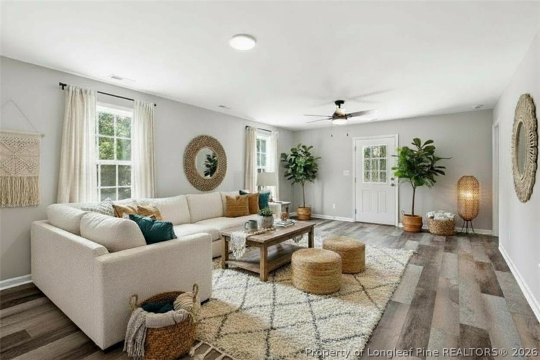 2629 Dumbarton Road Fayetteville, NC 28306 - Photo 18 of 48 Living room staged