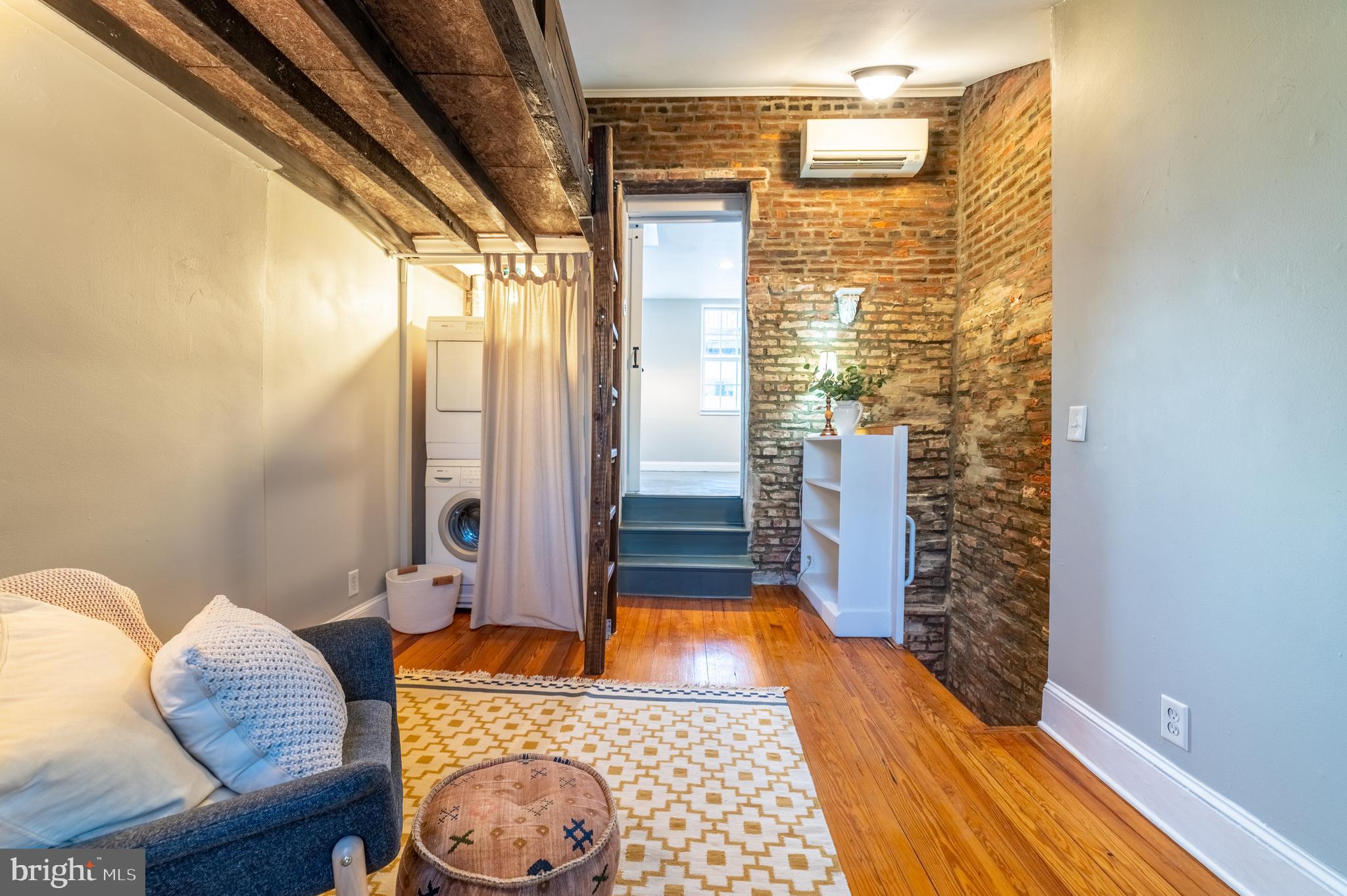 720 South Front Street Philadelphia, PA 19147 - Photo 24 of 34 3rd Floor Loft Bedroom