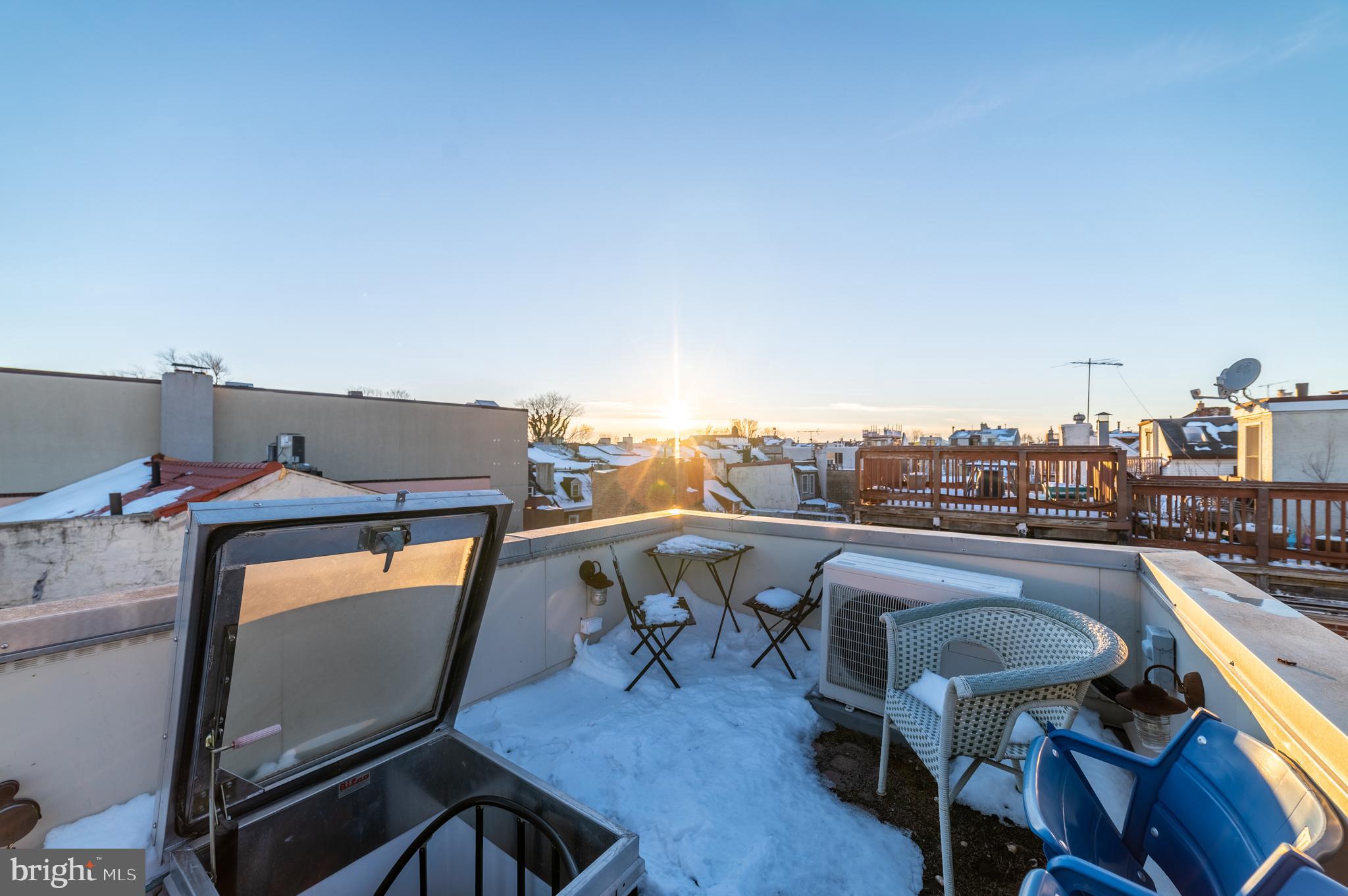 720 South Front Street Philadelphia, PA 19147 - Photo 34 of 34 Green Roof/Roof Deck with Panoramic City Views