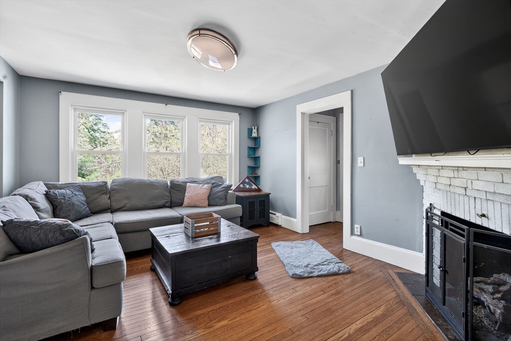 51 Swifts Beach Road Wareham, MA 02571 - Photo 6 of 31