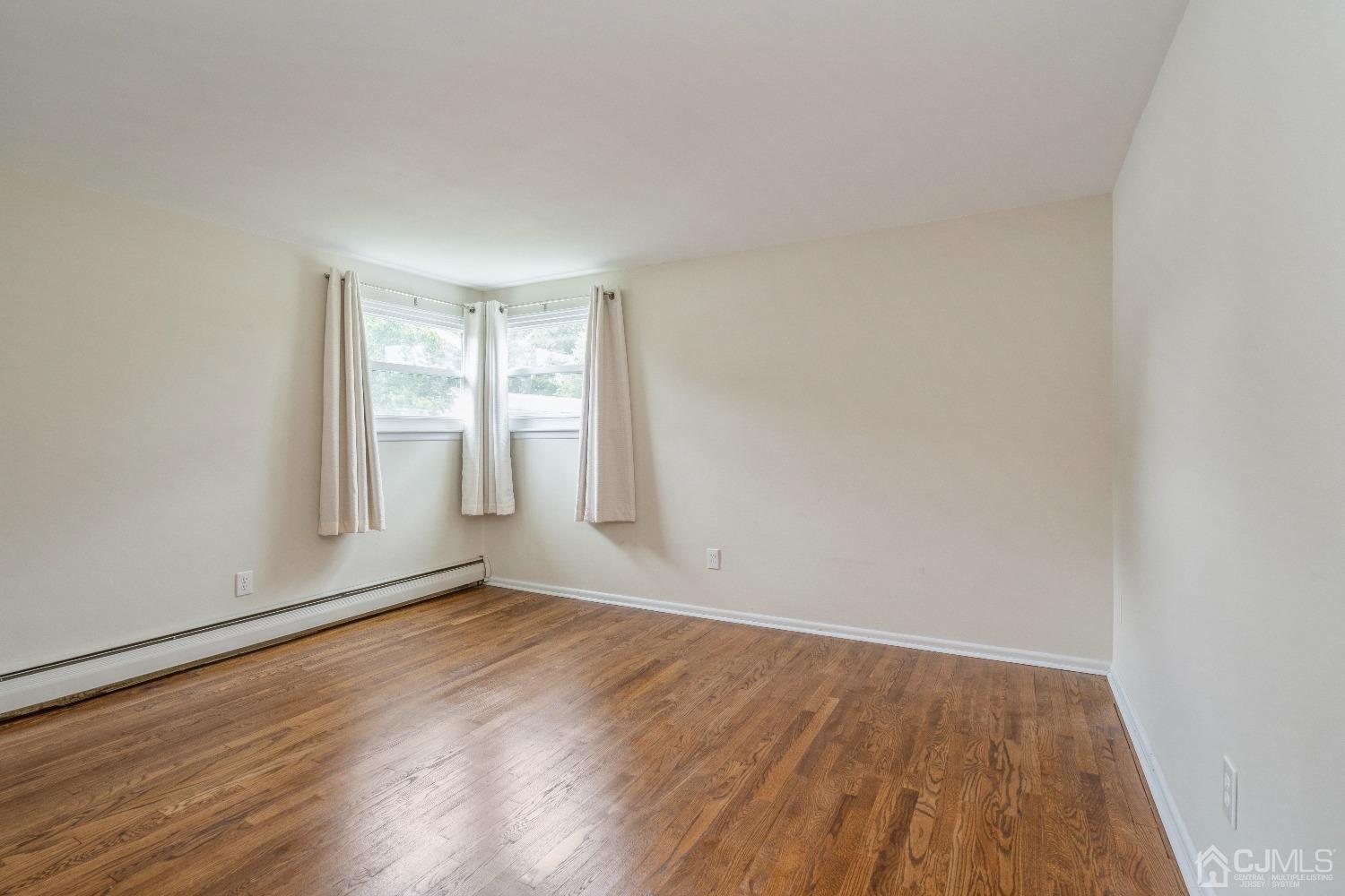 1462 Seneca Road North Brunswick, NJ 08902 - Photo 20 of 30 Gallery Image 20