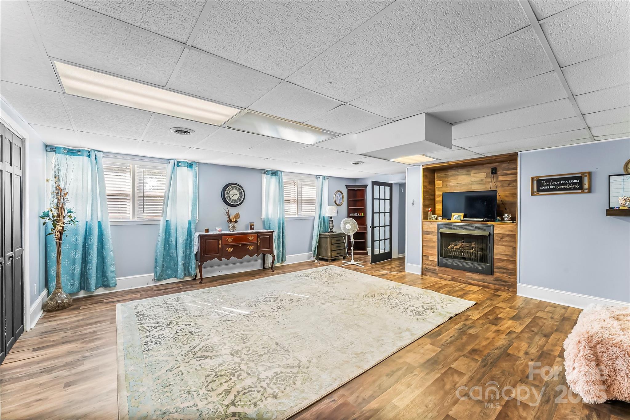 304 Parlier Avenue Conover, NC 28613 - Photo 11 of 37 a bedroom with furniture and window