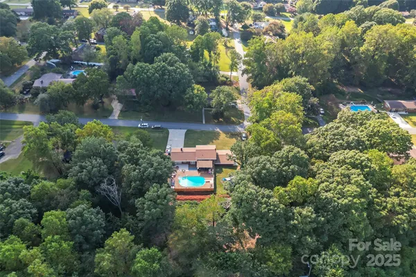 $399,900 | 304 Parlier Avenue, Conover, NC 28613