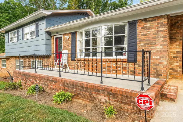 $399,900 | 304 Parlier Avenue, Conover, NC 28613