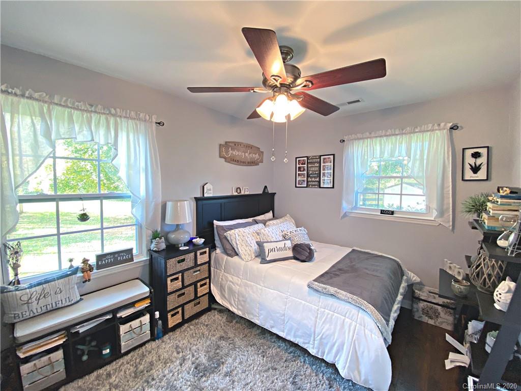 1009 13th Street Northwest Conover, NC 28613 - Photo 15 of 26 Gallery Image 15