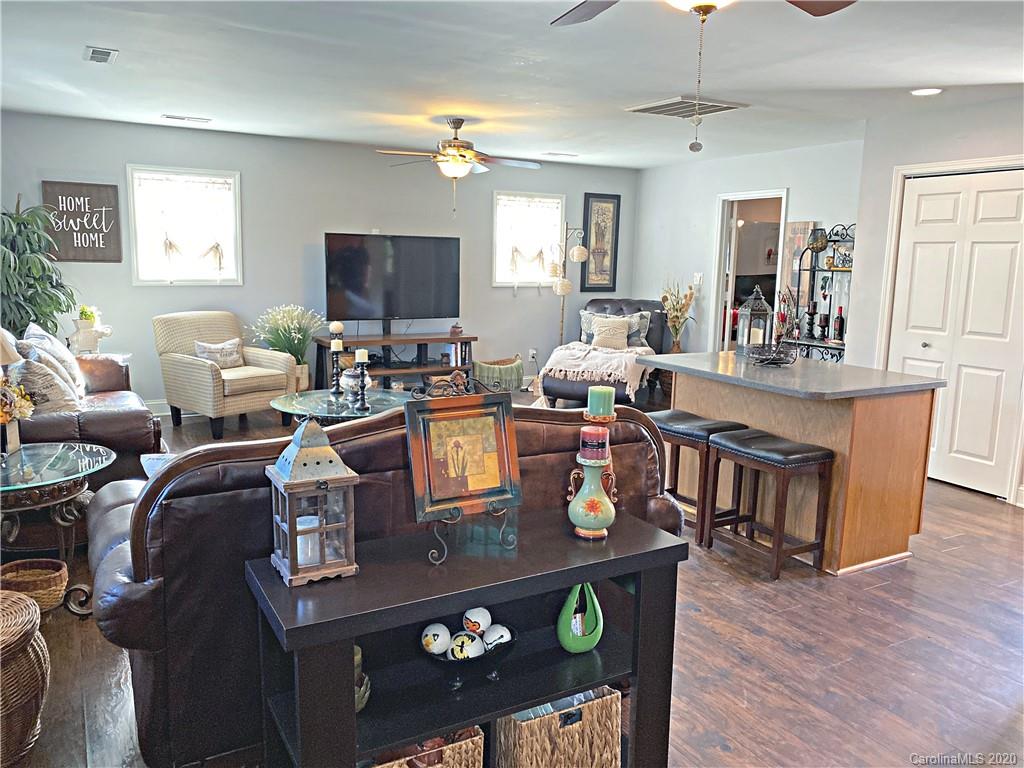 1009 13th Street Northwest Conover, NC 28613 - Photo 5 of 26 Gallery Image 5