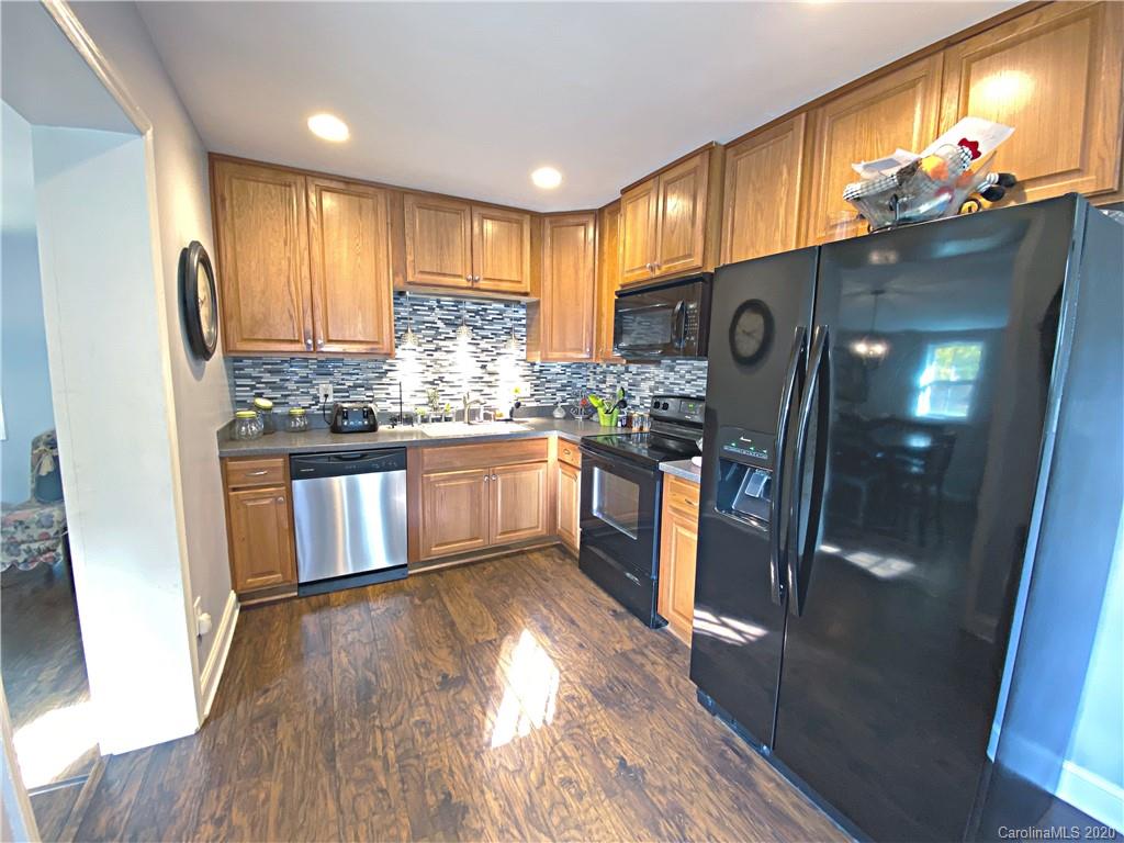 1009 13th Street Northwest Conover, NC 28613 - Photo 7 of 26 Gallery Image 7