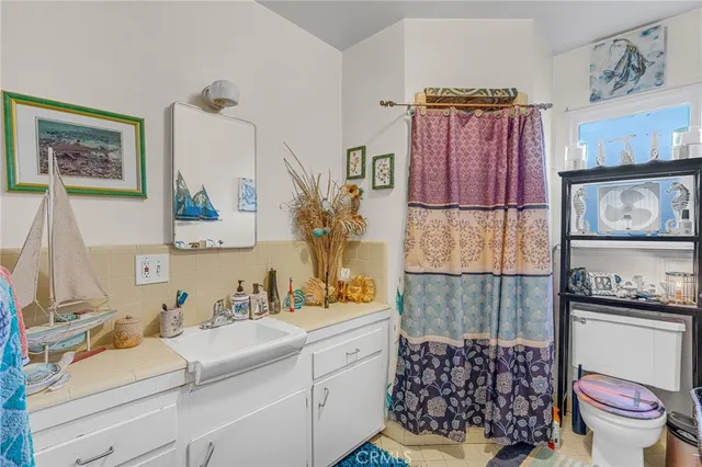 $799,000 | 2709 Gale Avenue, Long Beach, CA 90810