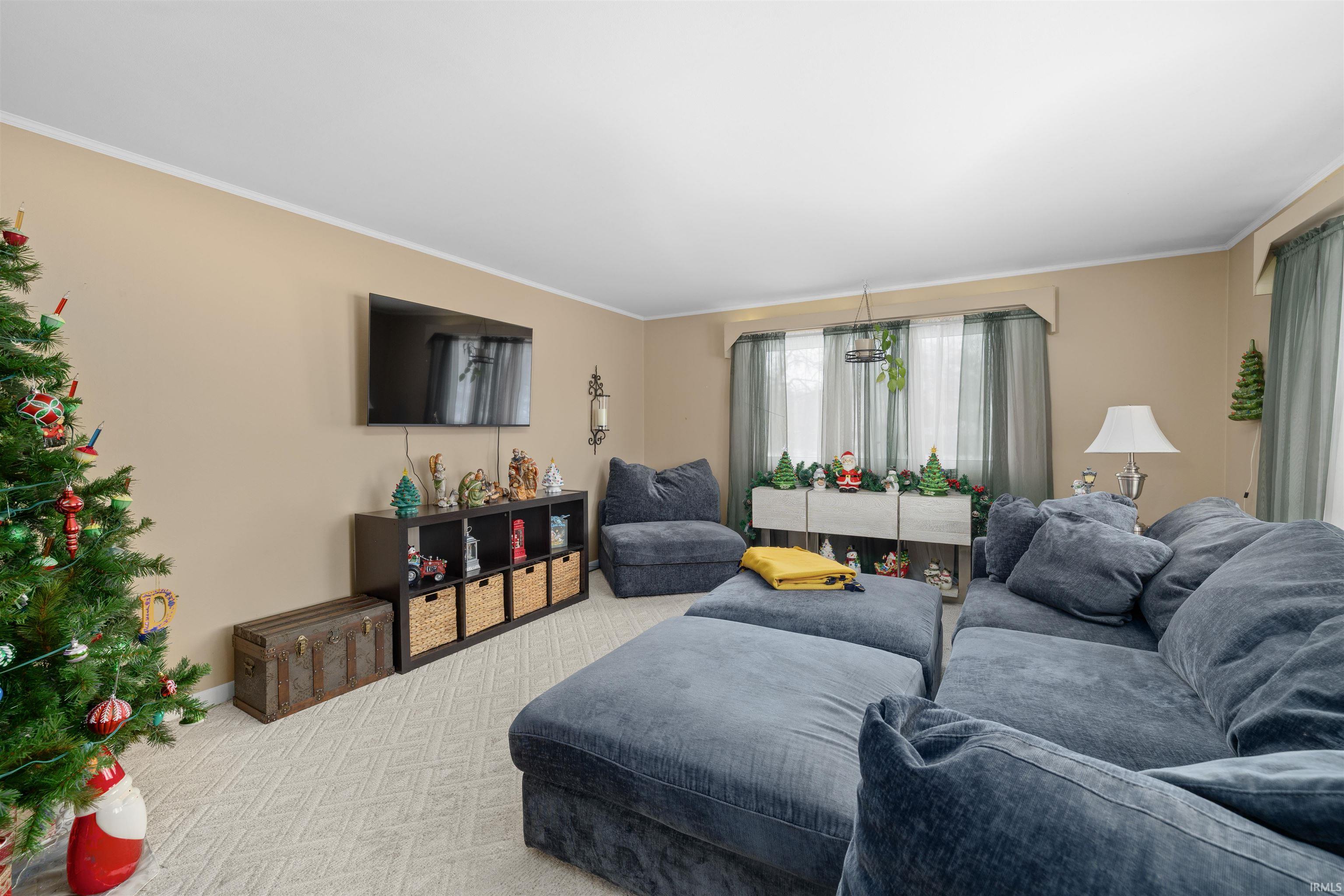 214 Betz Road Auburn, IN 46706 - Photo 3 of 32