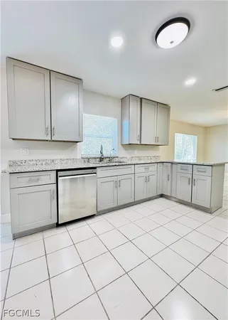 $1,795 | 5015 Lee Boulevard, Lehigh Acres, FL 33971