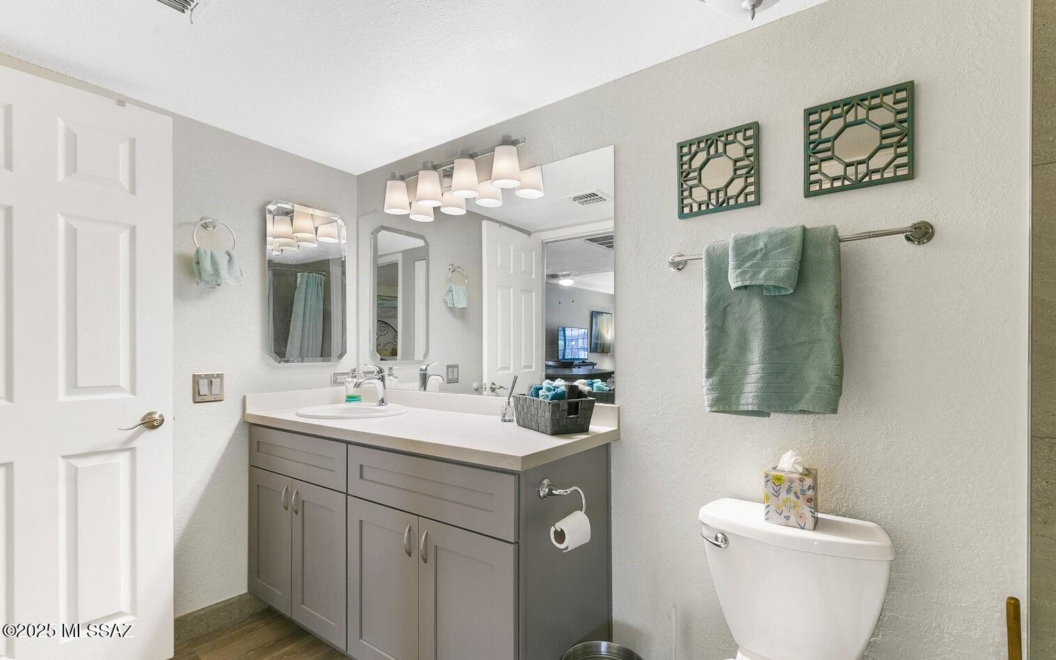 1200 East River Road, Unit J124 Tucson, AZ 85718 - Photo 9 of 15
