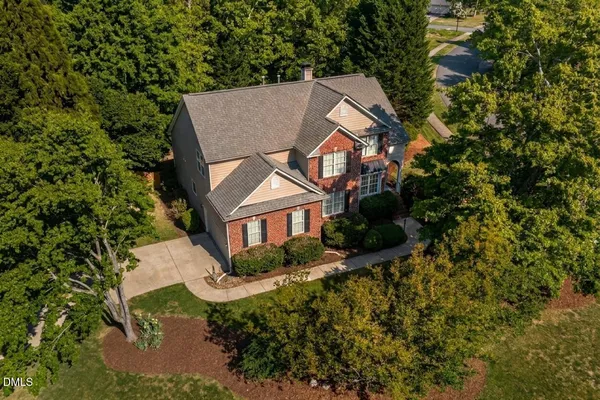 $625,000 | 909 Kennesaw Court, Hillsborough, NC 27278