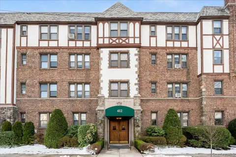 $225,000 | 412 Munro Avenue, Unit 3J, Mamaroneck, NY 10543