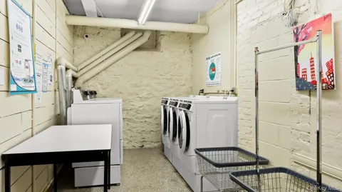 $225,000 | 412 Munro Avenue, Unit 3J, Mamaroneck, NY 10543