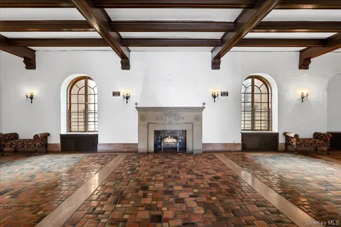 $225,000 | 412 Munro Avenue, Unit 3J, Mamaroneck, NY 10543