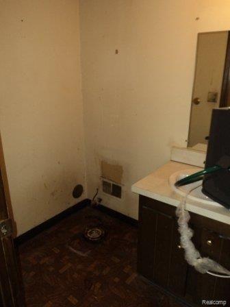 1401 Walnut Ridge Circle Canton, MI 48187 - Photo 18 of 18 half bath.JPG