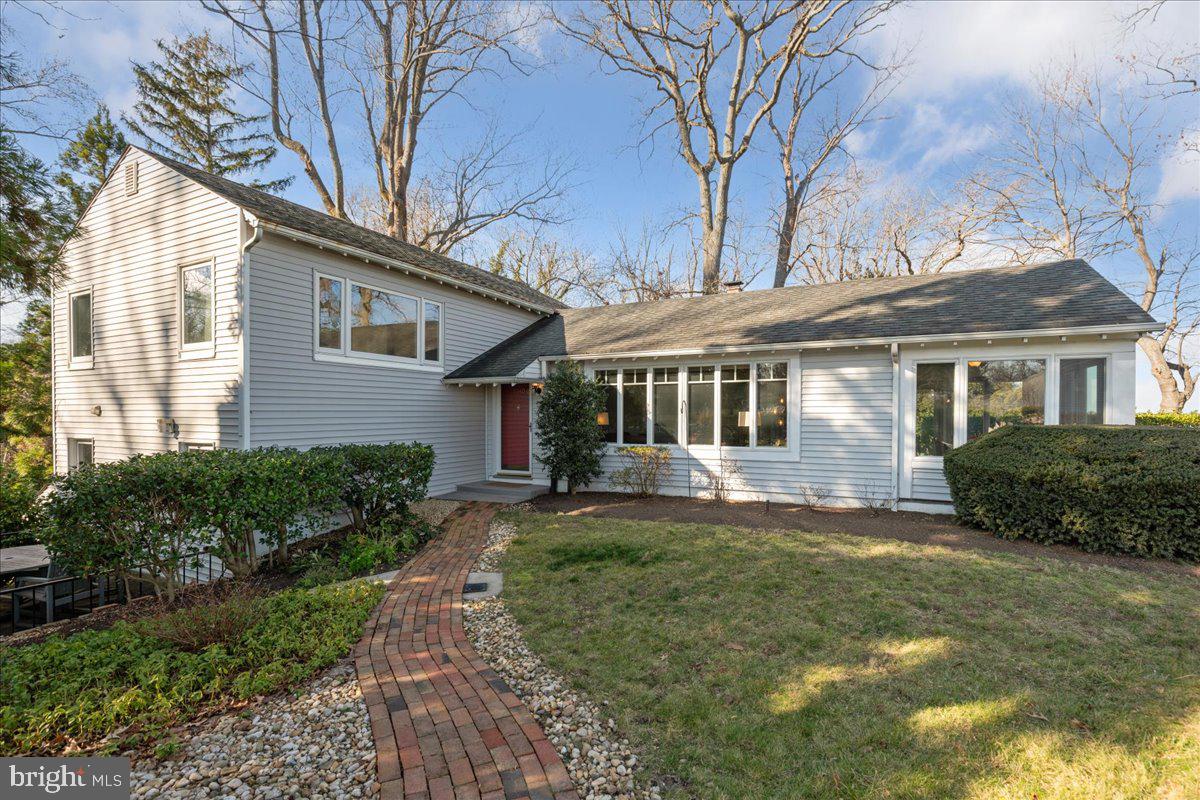 1540 Overlook Drive St. Leonard, MD 20685 - Photo 10 of 43 Welcome to the Bay House!