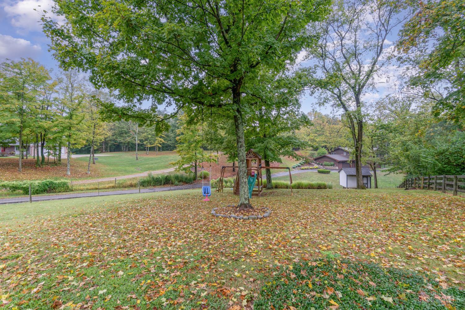 11881 Stone Mill Road Cincinnati, OH 45251 - Photo 24 of 29 Gallery Image 24