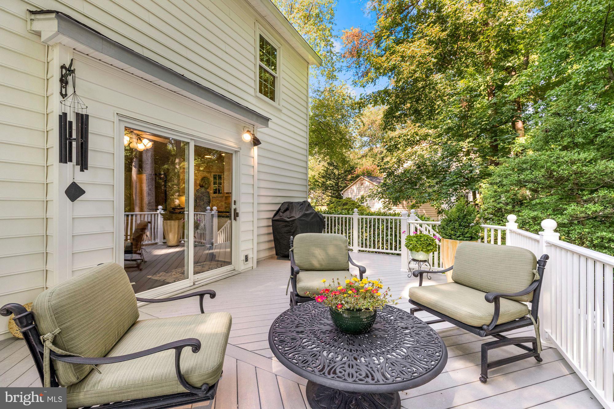 1905 Chapel Hill Road Silver Spring, MD 20906 - Photo 31 of 32 Deck