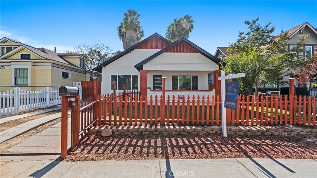 3958 4th Street Riverside, CA 92501 - Photo 2 of 19