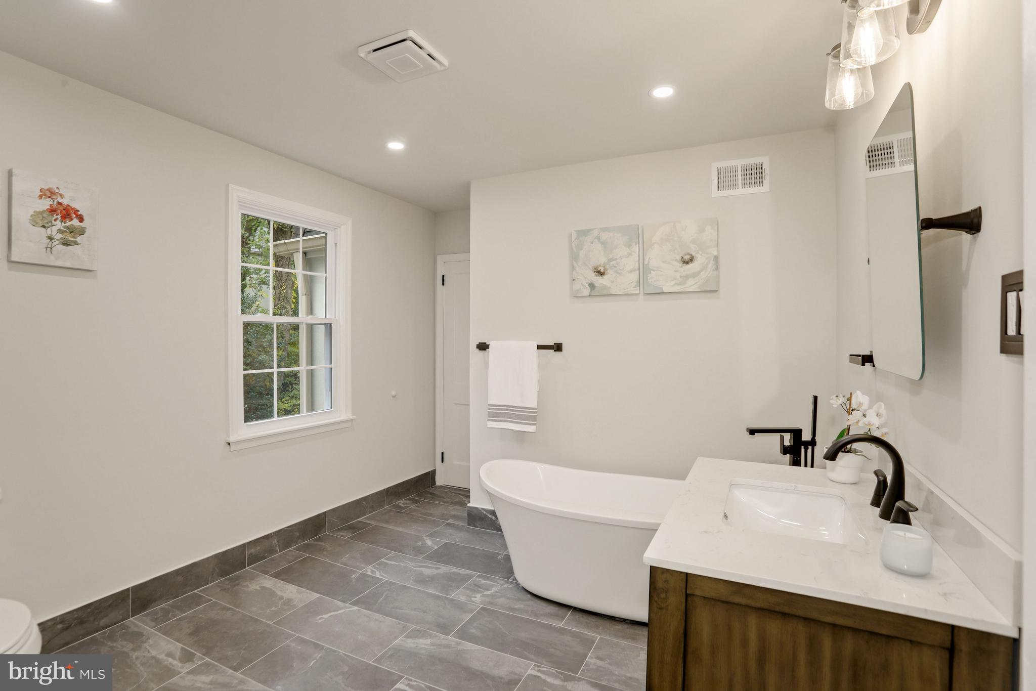 1900 Lafayette Road Gladwyne, PA 19035 - Photo 21 of 35 Bathroom
