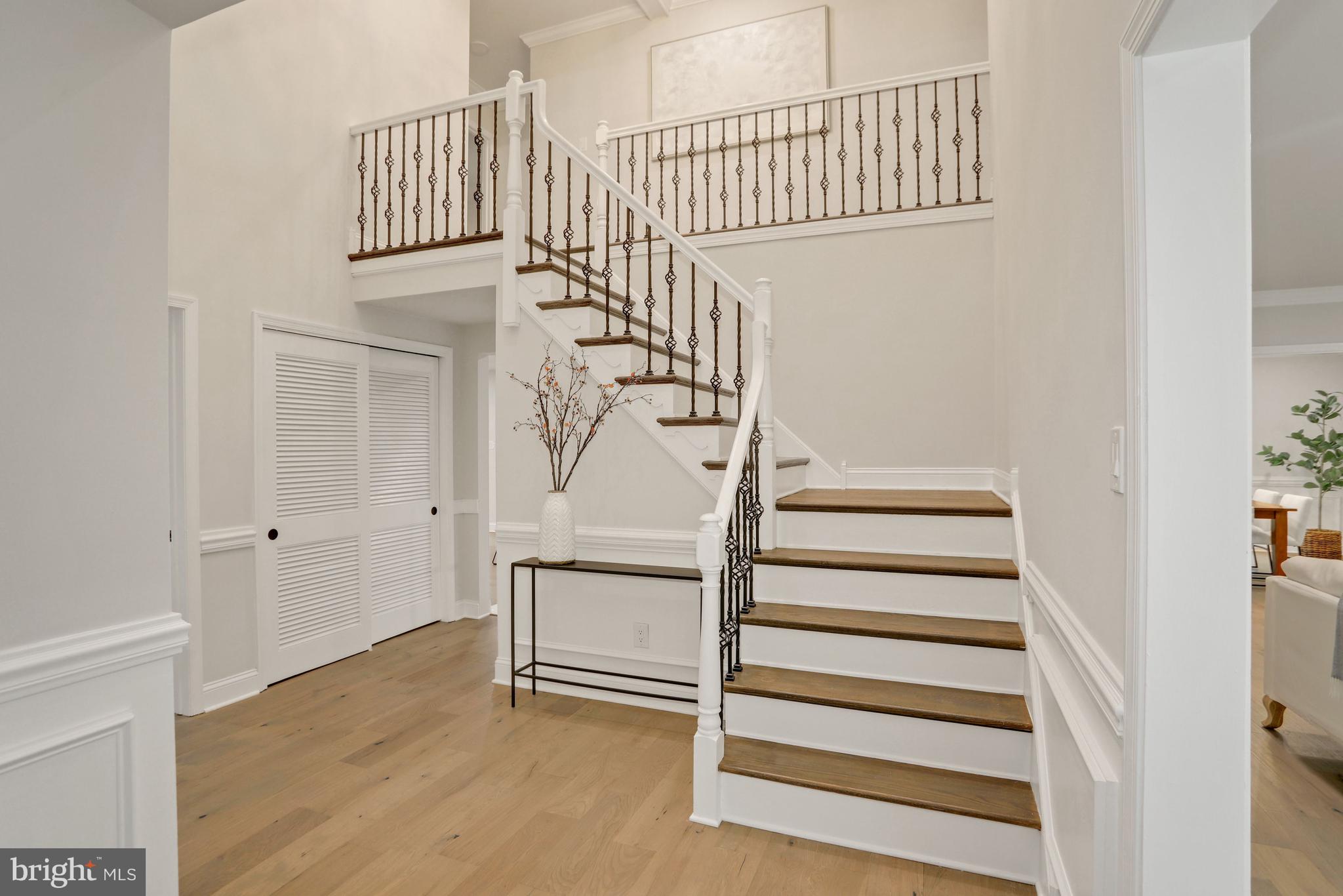 1900 Lafayette Road Gladwyne, PA 19035 - Photo 4 of 35 Entrance/Foyer