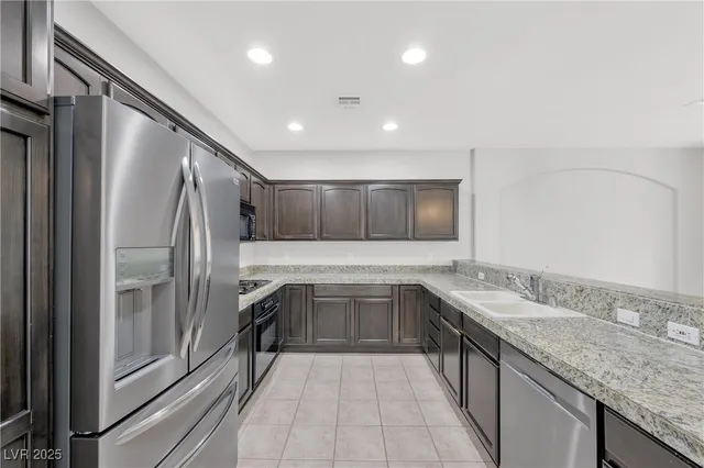 $2,598 | 1405 San Juan Hills Drive, Unit 203, Las Vegas, NV 89134