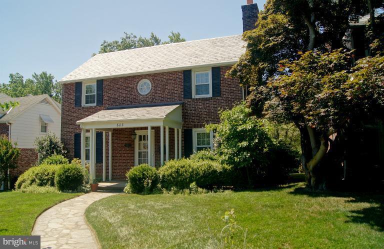 603 Overbrook Road Baltimore, MD 21212 - Photo 20 of 27 Front Walk