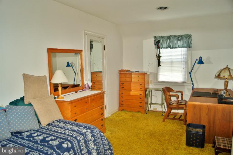 603 Overbrook Road Baltimore, MD 21212 - Photo 7 of 27 Bedroom
