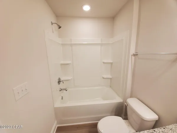 $1,950 | 7652 Shadow Lake Drive, Panama City Beach, FL 32407