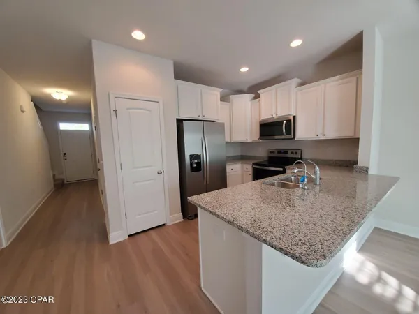 $1,950 | 7652 Shadow Lake Drive, Panama City Beach, FL 32407