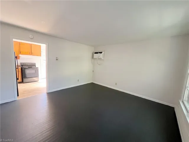 $1,295 | 2217 East Gate City Boulevard, Greensboro, NC 27401