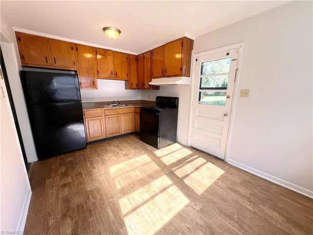 $1,295 | 2217 East Gate City Boulevard, Greensboro, NC 27401