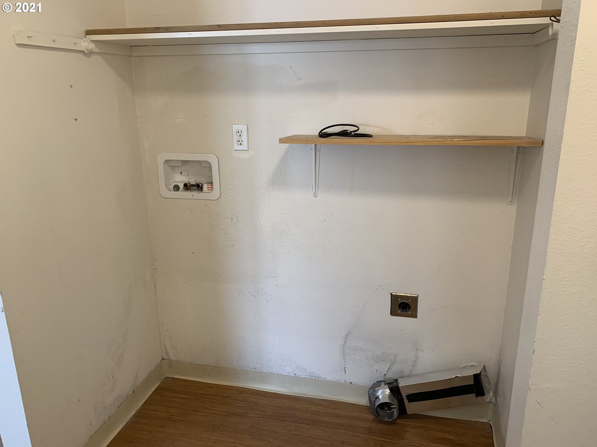 2661 Southwest Spring Garden Street Portland, OR 97219 - Photo 16 of 22 Gallery Image 16