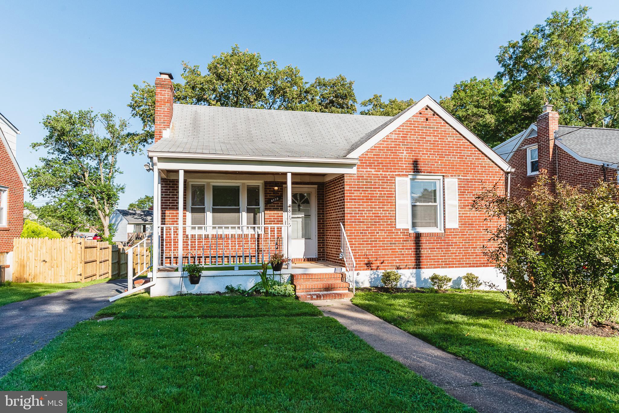 8725 Avondale Road Baltimore, MD 21234 - Photo 2 of 36 Front view
