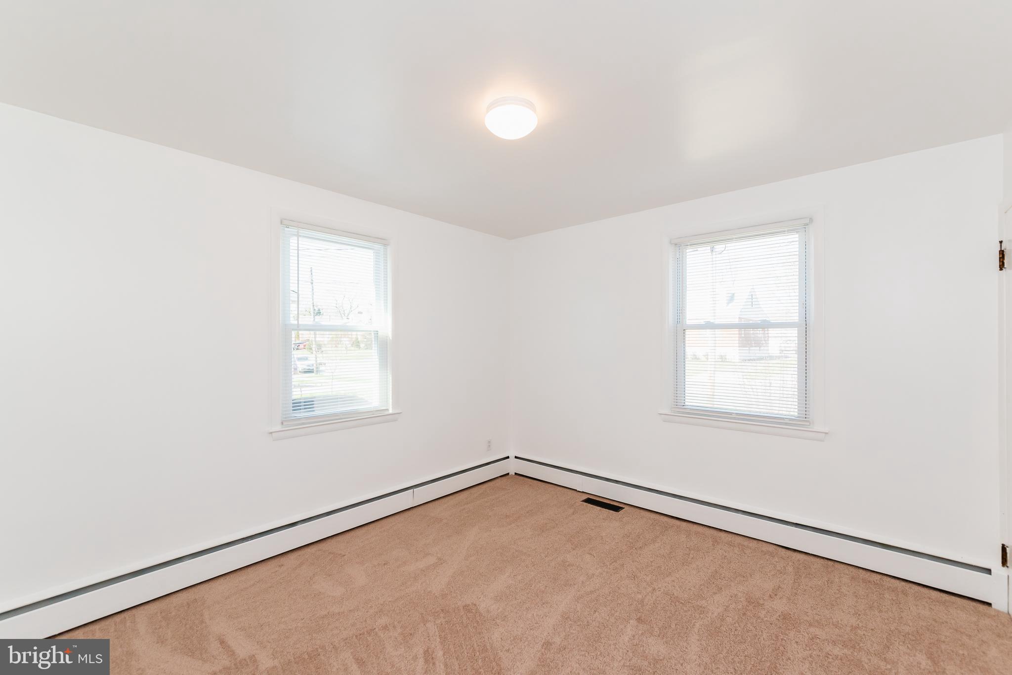 8725 Avondale Road Baltimore, MD 21234 - Photo 15 of 36 Bedroom on main