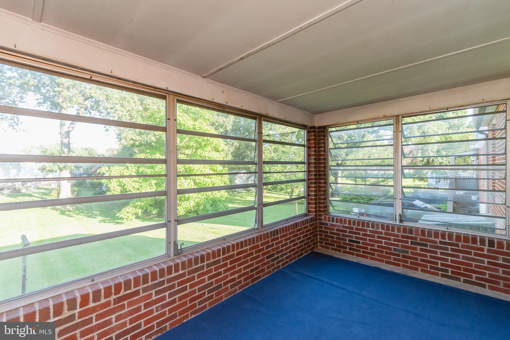8725 Avondale Road Baltimore, MD 21234 - Photo 31 of 36 Rear porch
