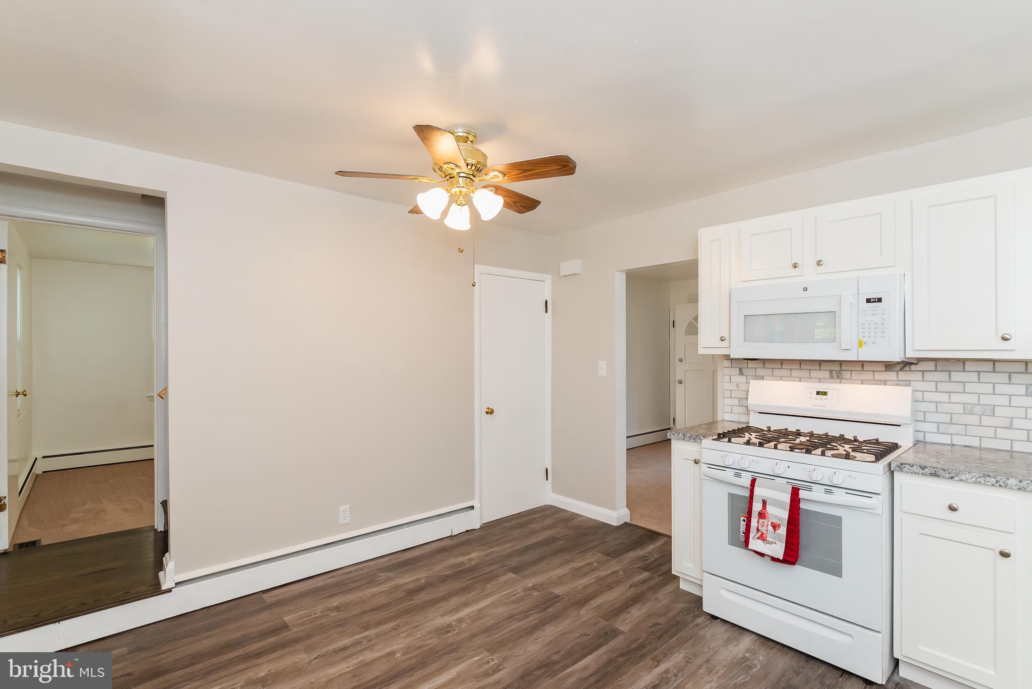 8725 Avondale Road Baltimore, MD 21234 - Photo 9 of 36 built in microwave (new)