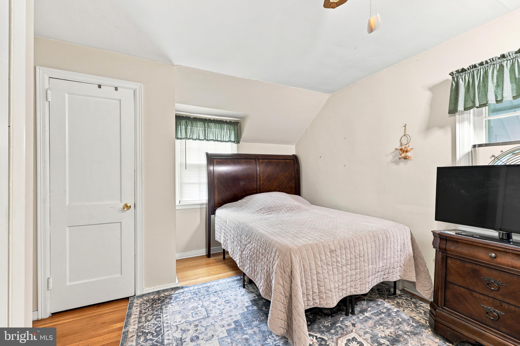 844 Burmont Road Drexel Hill, PA 19026 - Photo 14 of 24