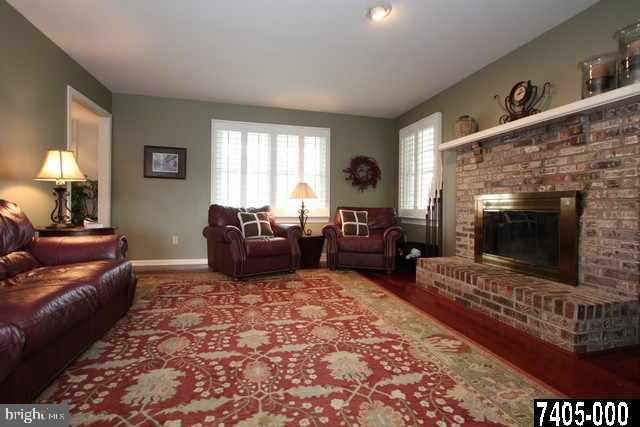 2753 Chestnut Run Road York, PA 17402 - Photo 5 of 25 Gallery Image 5