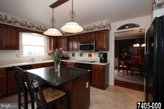 2753 Chestnut Run Road York, PA 17402 - Photo 6 of 25 Gallery Image 6