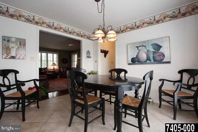 2753 Chestnut Run Road York, PA 17402 - Photo 9 of 25 Gallery Image 9