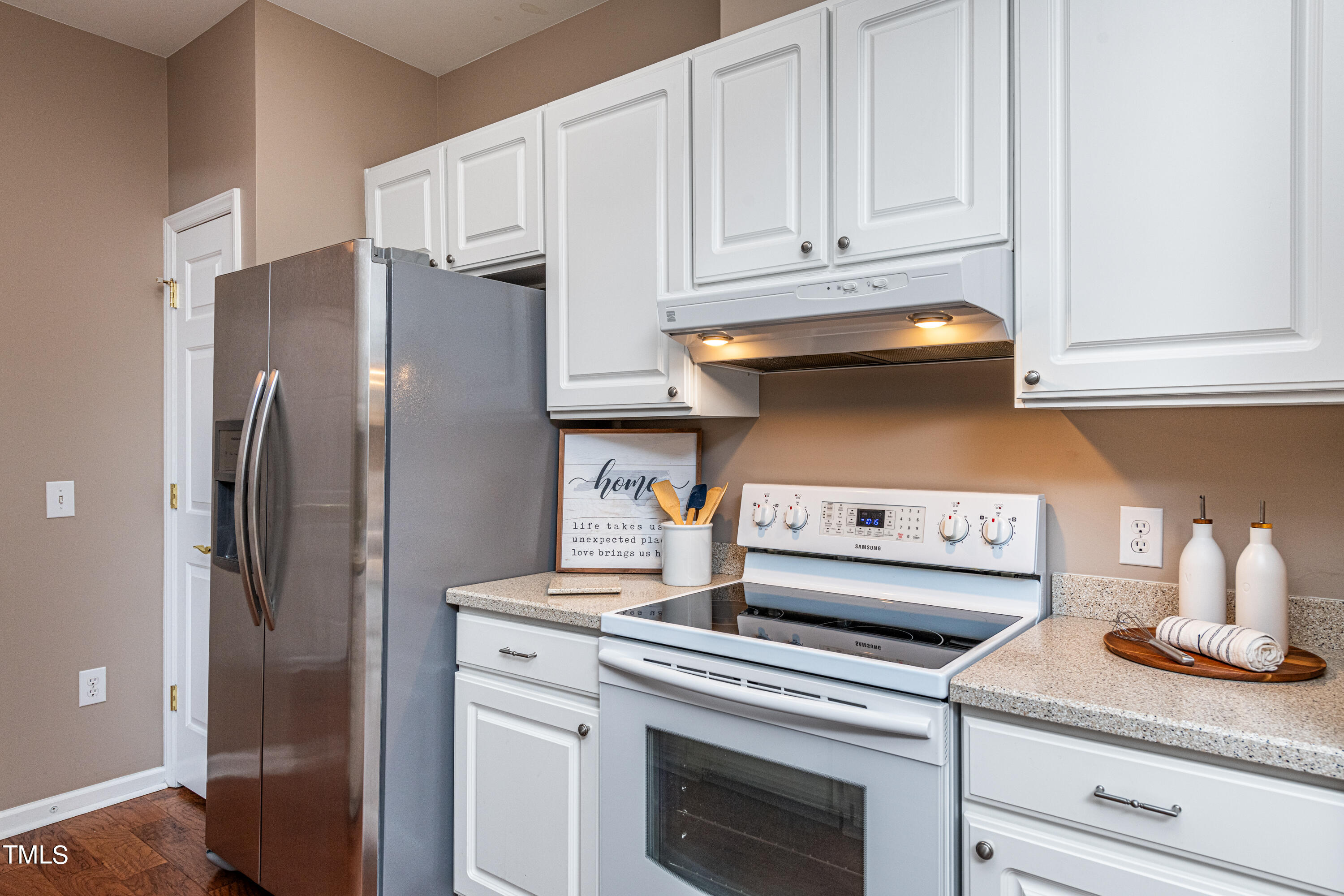 8231 Allyns Landing Way, Unit 301 Raleigh, NC 27615 - Photo 9 of 32 009_Kitchen