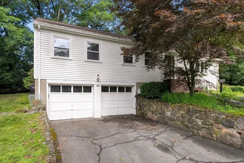 $1,500,000 | 44 Windemere Road, Wellesley, MA 02481