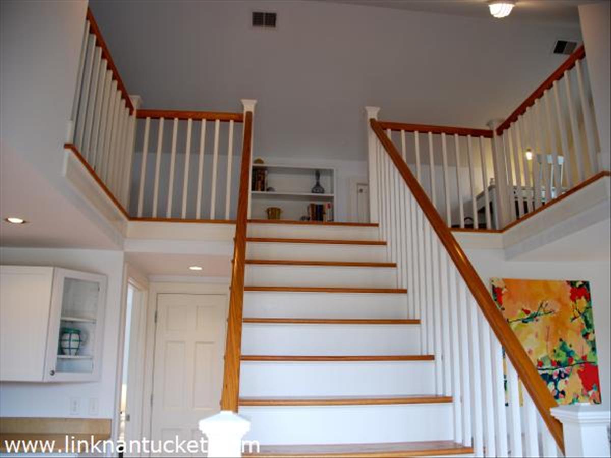 3 D Sun Island Road, Unit 1 Nantucket, MA 02554 - Photo 9 of 14 a view of entryway