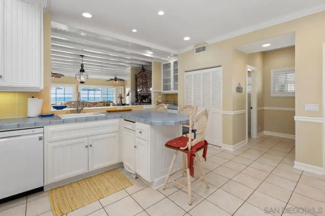 $6,950,000 | 2740 Ocean Front Walk, San Diego, CA 92109